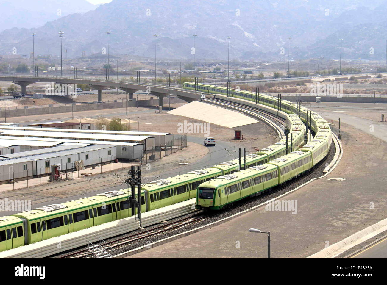 Mekka, Saudi-Arabien. 20 Juni, 2018. Das Mekka der Light Rail ist in Mekka, Saudi-Arabien getestet, am 20. Juni 2018. China Railway Construction Corporation (CRCC) am Mittwoch die Prüfung der Mekka Light Rail in Vorbereitung auf die Hadsch Wallfahrt im August gestartet, wenn Millionen von Pilgern in die heiligste Stadt des Islam. Quelle: Dong Liwei/Xinhua/Alamy leben Nachrichten Stockfoto