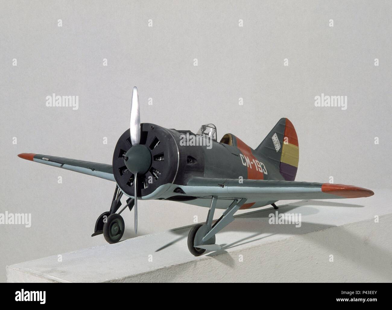 MONOMOTOR SOVIETICO POLIKARPOV I-16, LLAMADO MOSCA Y RATA. Lage: Museo de Aeronautica y Astronautica, Madrid, Spanien. Stockfoto