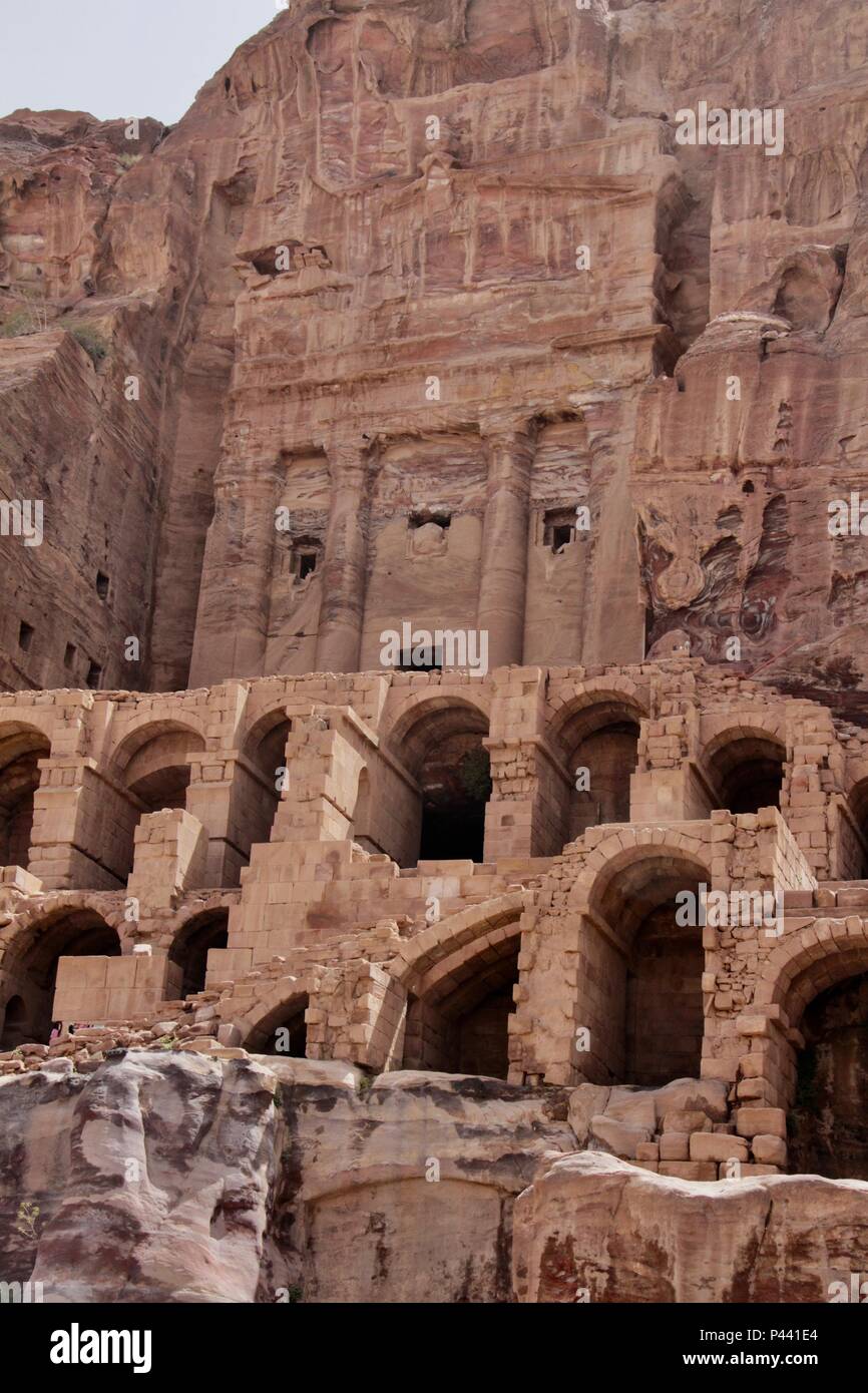 Gräber im Petra Stockfoto