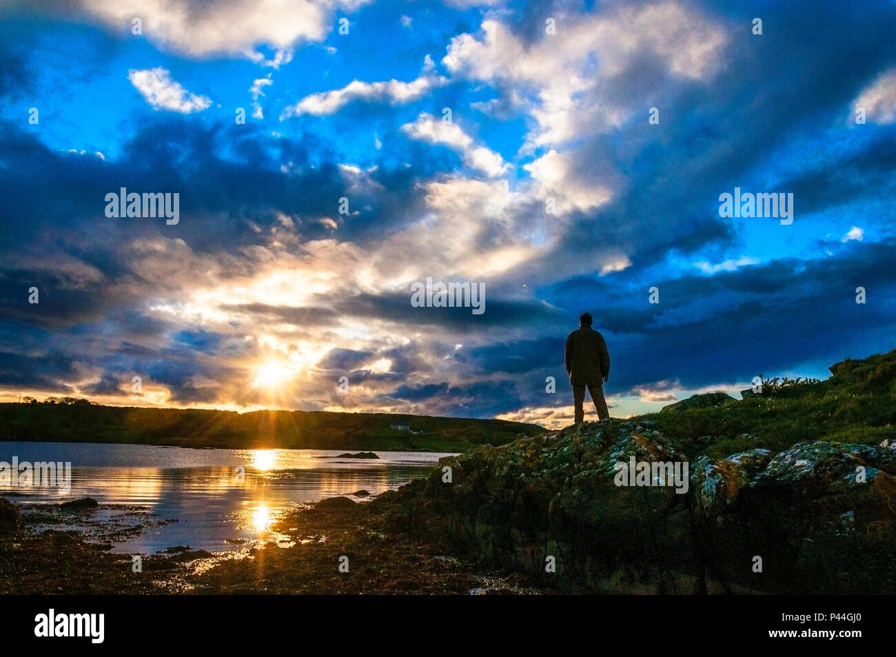 Gerade Sonnenuntergang am "wilden Atlantik Weg' im County Donegal, Irland Stockfoto