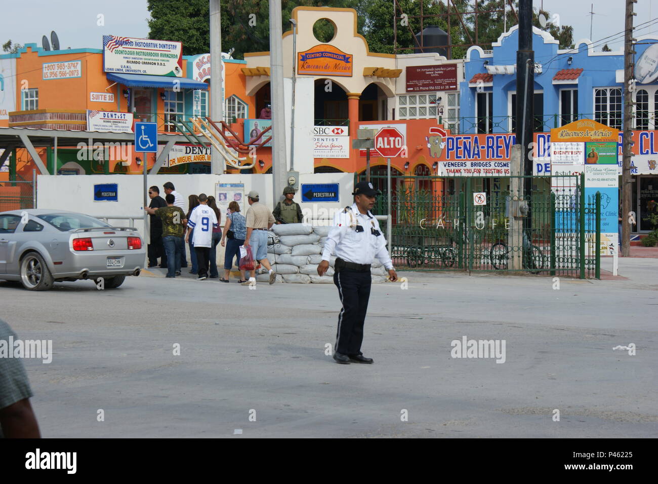 Richtung des Verkehrs am Nuevo Progreso Mexiko internationale Brücke. Stockfoto