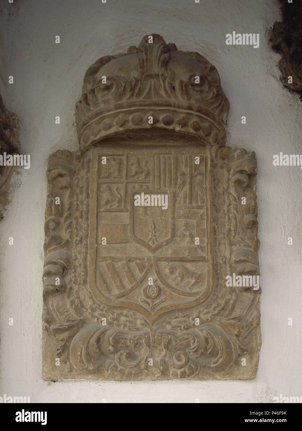 CAPILLA DE LOS DOLORES O DE LA PICOTA-Escudo de los Reyes Catolicos. Lage: CAPILLA DE LOS DOLORES O DE LA PICOTA, Ronda, Malaga, Spanien. Stockfoto