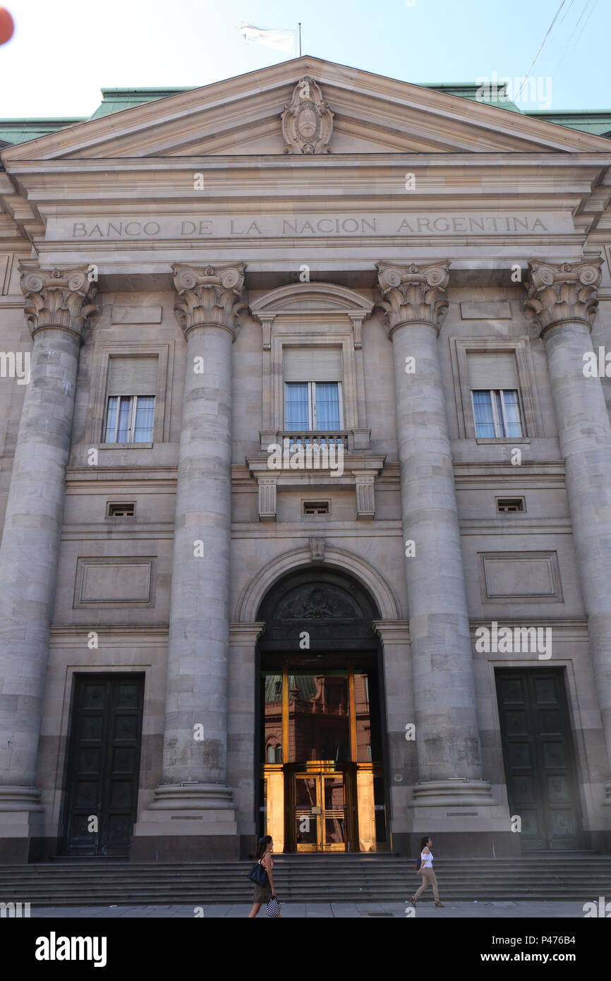 BUENOS AIRES, ARGENTINIEN - 16/01/2015: FACHADA DE BANCO - Fachada principal die Banco de La Nación Argentina, em-Buenos Aires. Foto: Andre Chaco/Fotoarena (Einschränkung: Südamerika Rechte nur) Stockfoto