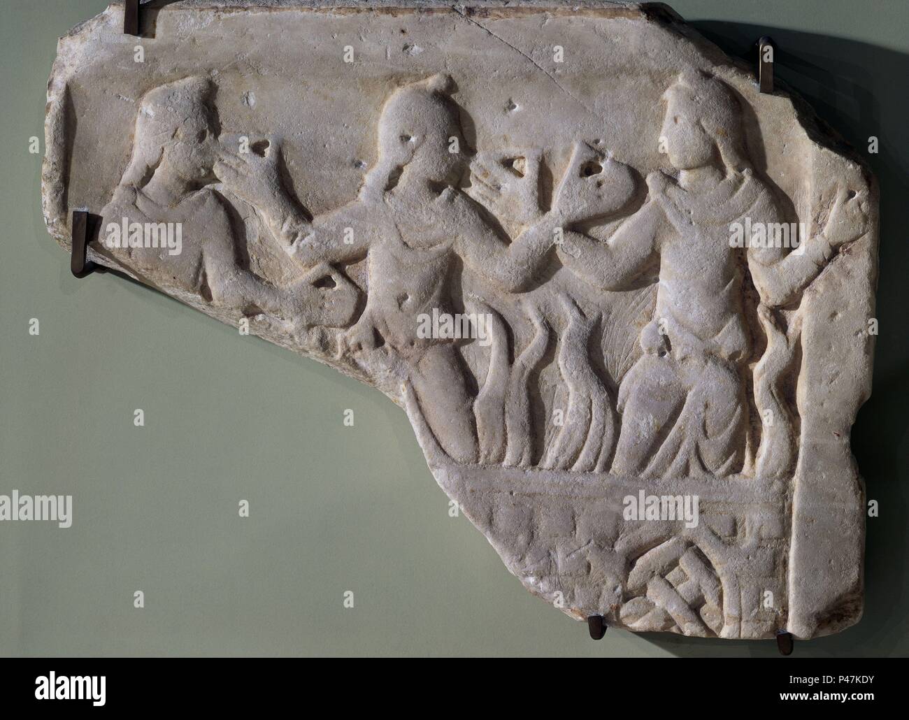 Seitliche Sarcofago De Comunicacion Paleocristiano Los 3 Lage Das Museo De Cadiz Arqueologia Cadiz Andalusien Spanien Stockfotografie Alamy