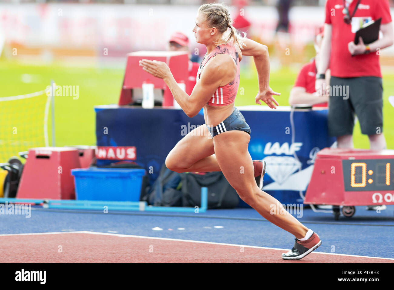 STOCKHOLM, Schweden, 10. JUNI 2018: Bianca Salming (SWE) im Diamond League hoch springen Fall an der olympischen Arena Stockholm Stadion. Stockfoto