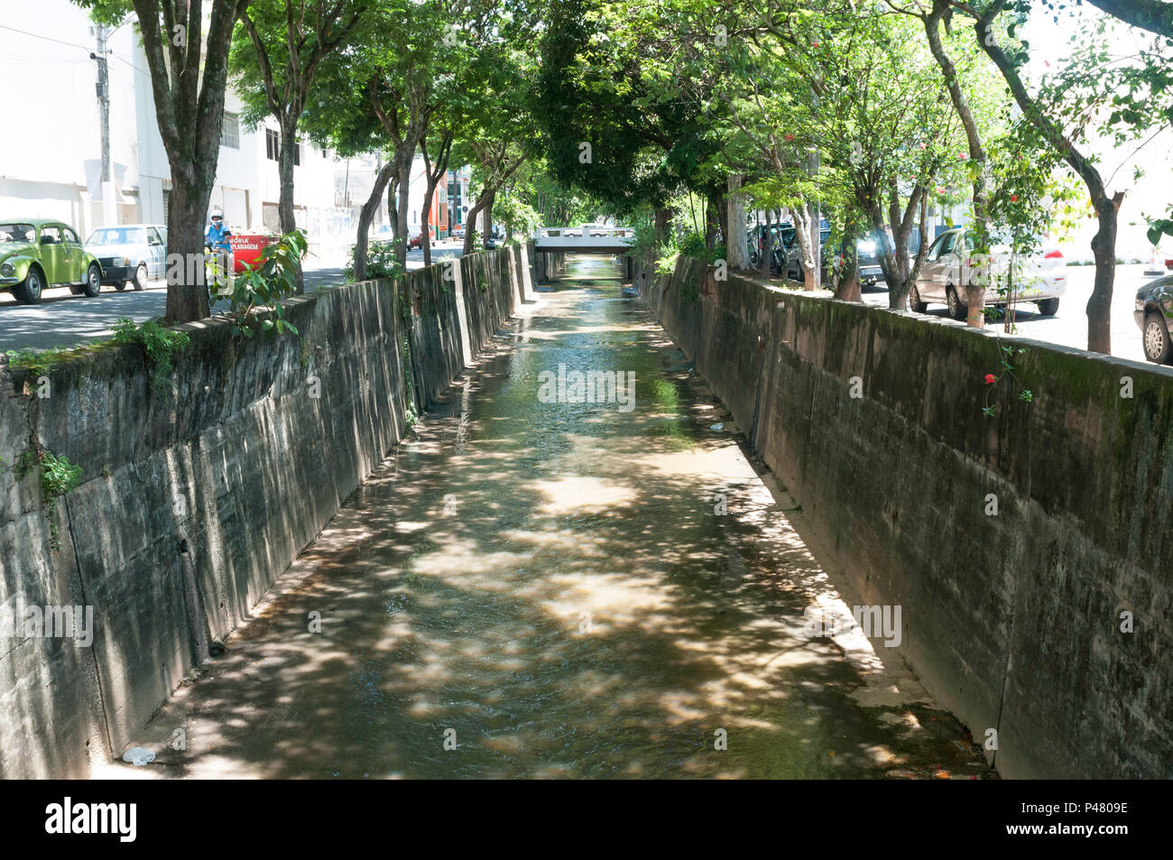 CAMPO BELO, MG - 30/01/15: Cidade de Campo Belo, Minas Gerais. Ribeirão São João - Centro. (Foto: mourão Panda/Fotoarena Stockfoto