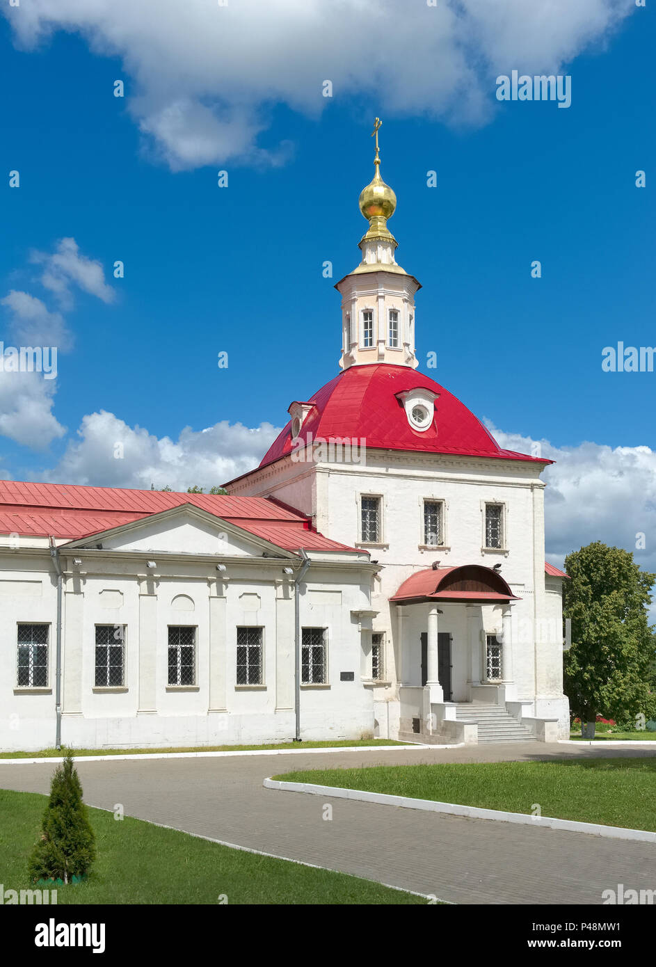 Tempel der Wiederbelebung des Slovushchego in Kolomna Kreml, im 14. Jahrhundert gegründet, Sehenswürdigkeiten Stockfoto