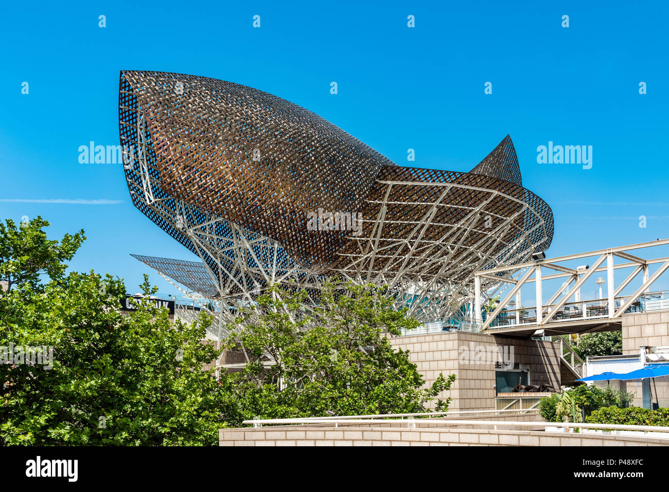 Der goldene Fisch Skulptur (El Peix d'Or) von Frank Gehry, Barcelona