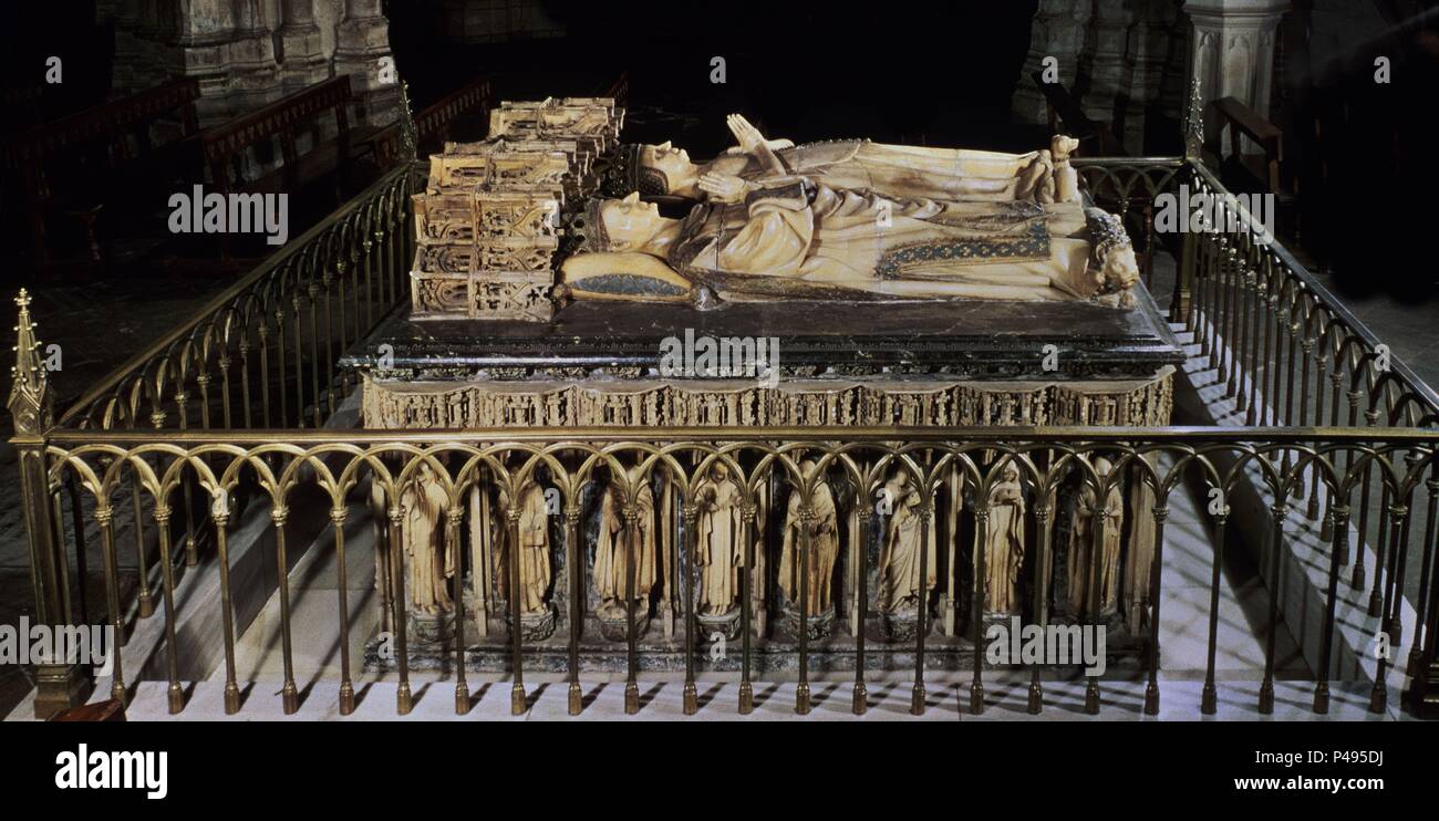DE SEPULCRO CARLOS III DE NAVARRA Y SU ESPOSA LEONOR DE TRASTAMARA - 1416 - ALABASTRO. Autor: Janin Lomme de Tournai (d. 1449). Lage: CATEDRAL - INTERIEUR, Pamplona, Navarra, Spanien. Stockfoto