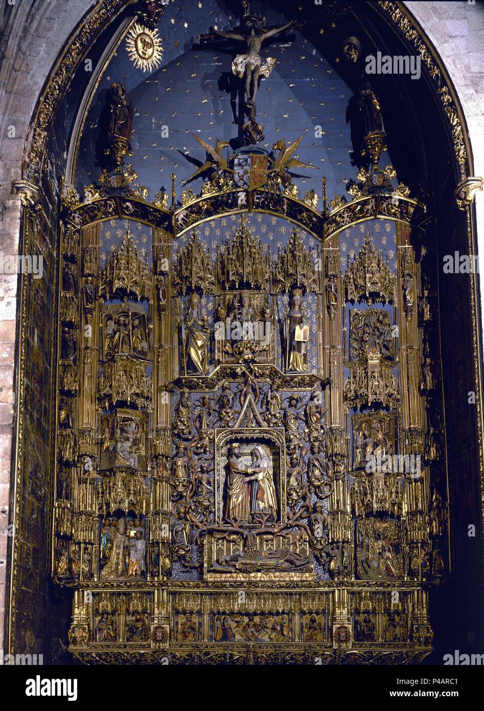 RETABLO DE LA CAPILLA DE LA CONCEPCION - SIGLO XV - GOTICO TARDIO. Autor: Gil de Siloé (C. 1440-1501). Lage: CATEDRAL - INTERIEUR, Burgos, Spanien. Stockfoto