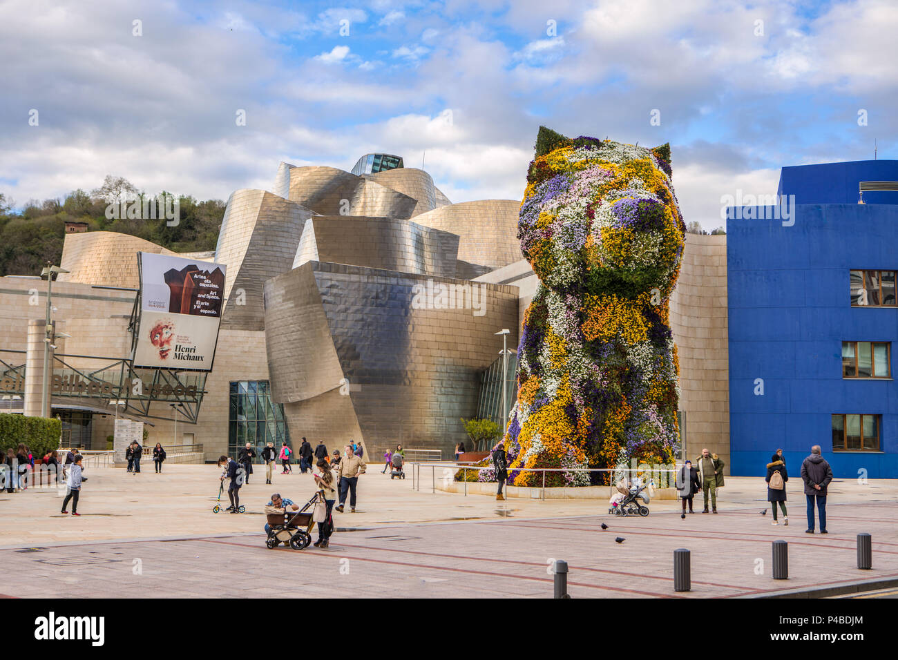 Bilbao City, Frank Gehry Architekt, Gugenheim Museum, Jeff Koons' Welpe", Spanien, Vasc Land Stockfoto
