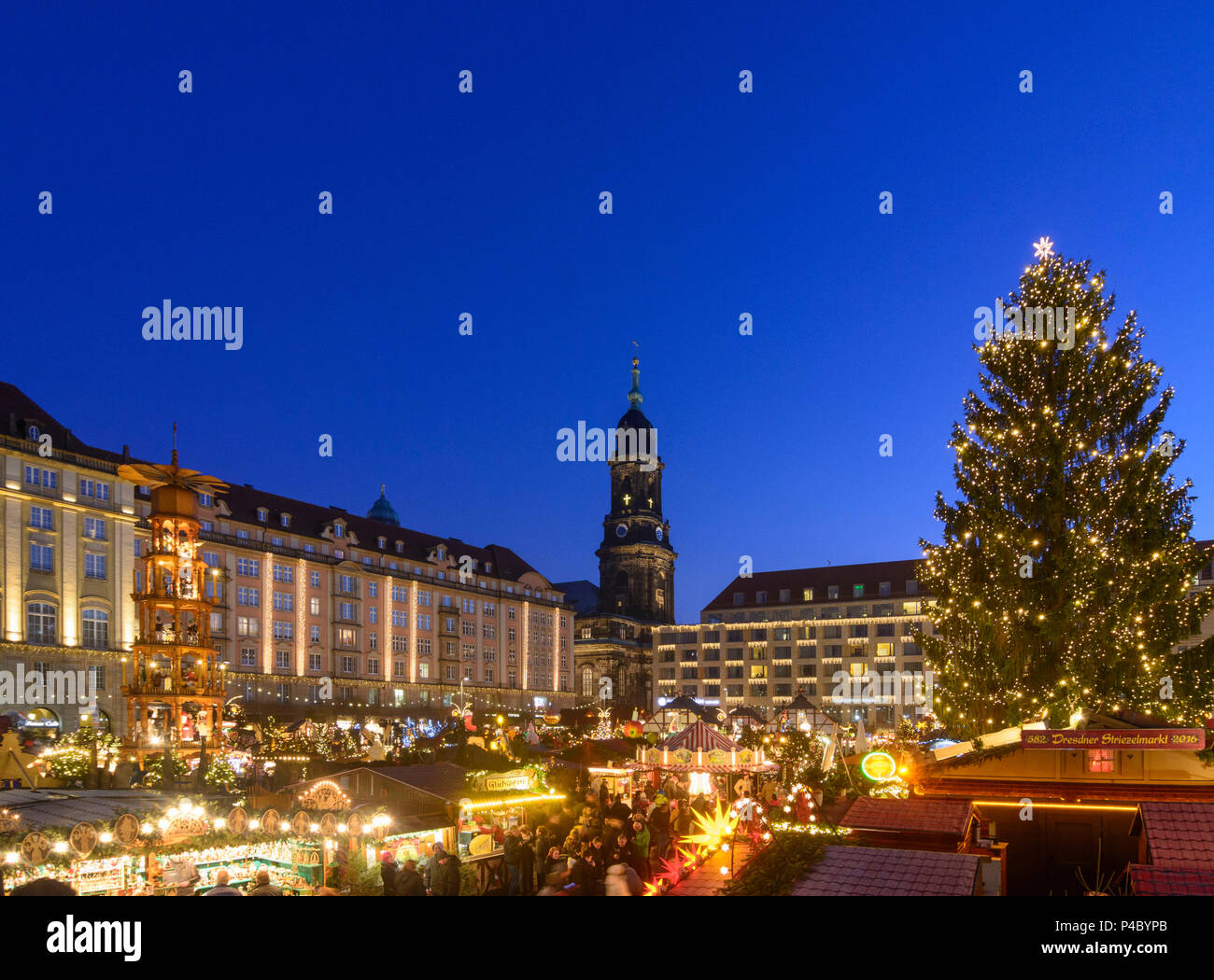 Striezelmarkt weihnachtsmarkt in altmarkt Fotos und Bildmaterial in
