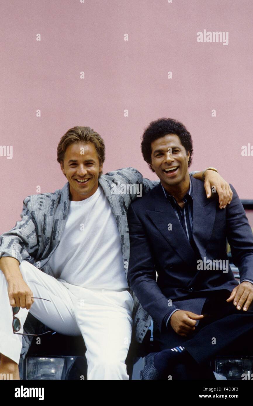 Original Film Titel: MIAMI VICE. Englischer Titel: MIAMI VICE. Jahr: 1984. Stars: Don Johnson, PHILIP MICHAEL THOMAS. Quelle: UNIVERSAL TV/Album Stockfoto