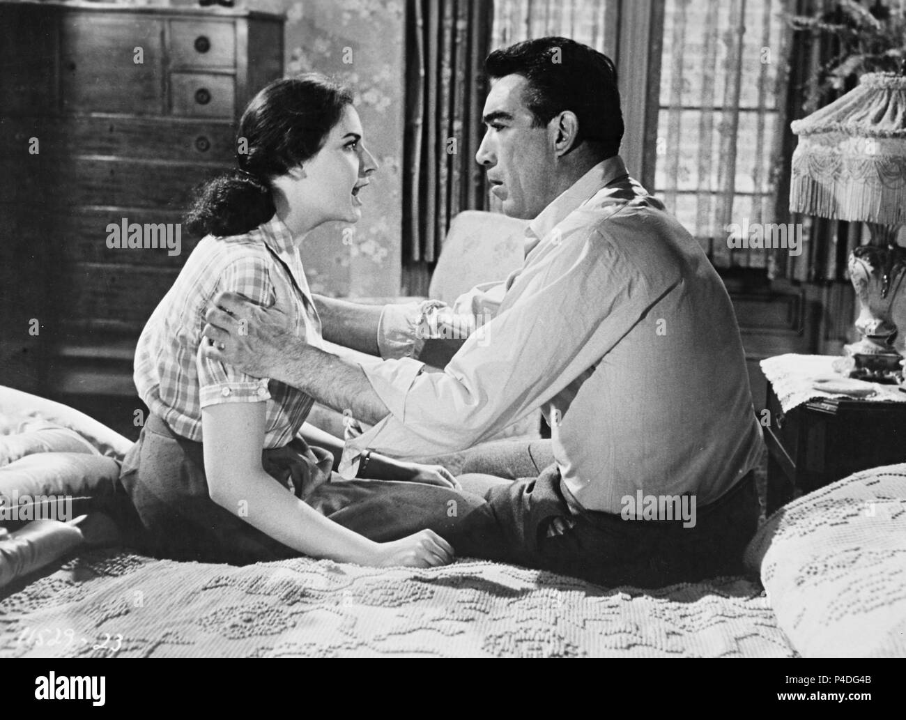 Original Film Titel: der Schwarze Orchidee. Englischer Titel: die Schwarze  Orchidee. Regisseur: MARTIN RITT. Jahr: 1958. Stars: Anthony Quinn, INA  BALIN. Quelle: Paramount Pictures/Album Stockfotografie - Alamy