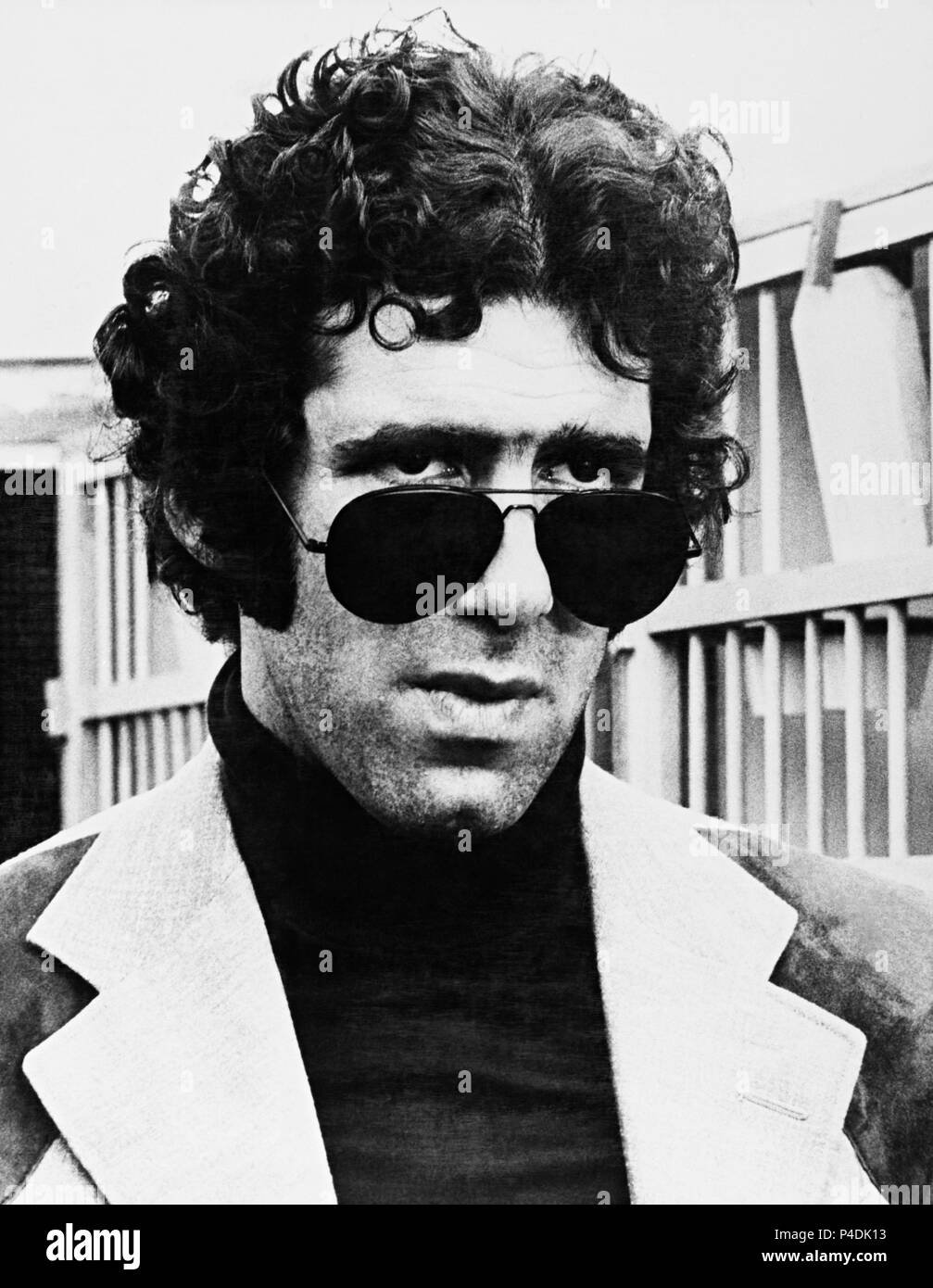 Original Film Titel: S*P*Y*s. Englischer Titel: S*P*Y*s. Regisseur: Irvin Kershner. Jahr: 1974. Stars: Elliott Gould. Quelle: Twentieth Century Fox/Album Stockfoto