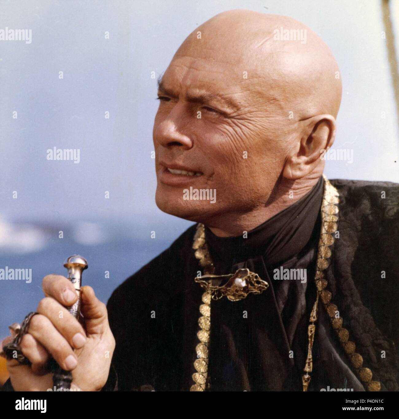 Original Film Titel: LICHT AM ENDE DER WELT, Th. Englischer Titel: LICHT AM ENDE DER WELT, Th. Regisseur: Kevin BILLINGTON. Jahr: 1971. Stars: Yul Brynner. Credit: BRYNA PRODSUCTION/NATIONALE ALLGEMEINE/Album Stockfoto