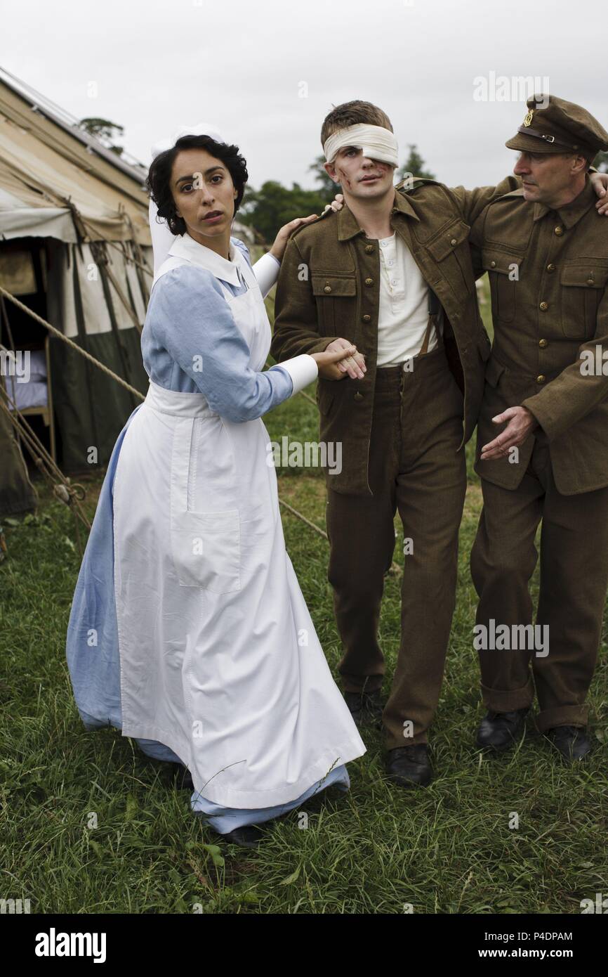 Original Film Titel: CRIMSON FELD. Englischer Titel: The CRIMSON FELD. Jahr: 2014. Stars: OONA CHAPLIN. Quelle: BBC/Album Stockfoto