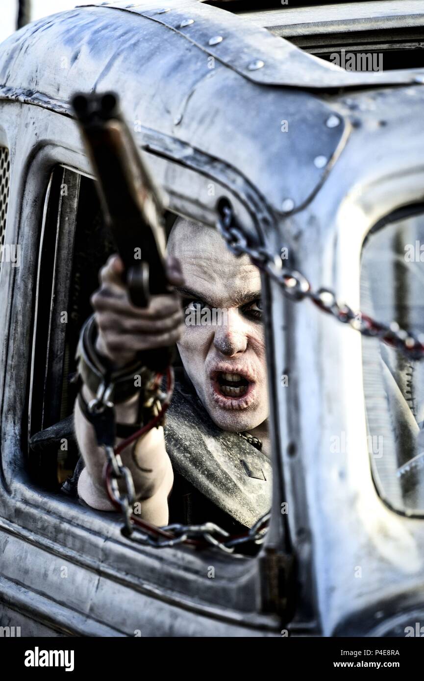 Original Film Titel: MAD MAX: FURY ROAD. Englischer Titel: MAD MAX: FURY ROAD. Regisseur: George Miller. Jahr: 2015. Stars: NICHOLAS HOULT. Credit: VILLAGE ROADSHOW/Album Stockfoto