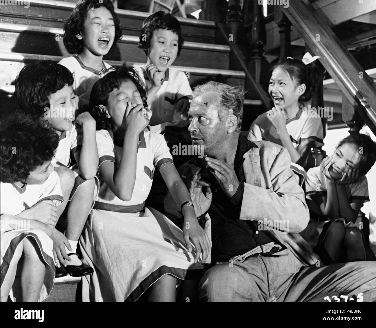 Original Film Titel: FÄHRE NACH HONGKONG. Englischer Titel: FÄHRE NACH HONGKONG. Regisseur: LEWIS GILBERT. Jahr: 1959. Stars: Curd Jürgens. Credit: Rang/Album Stockfoto Original Film Titel: FÄHRE NACH HONGKONG. Englischer Titel: FÄHRE NACH HONGKONG. Regisseur: LEWIS GILBERT. Jahr: 1959. Stars: Curd Jürgens. Credit: Rang/Album Stockfoto