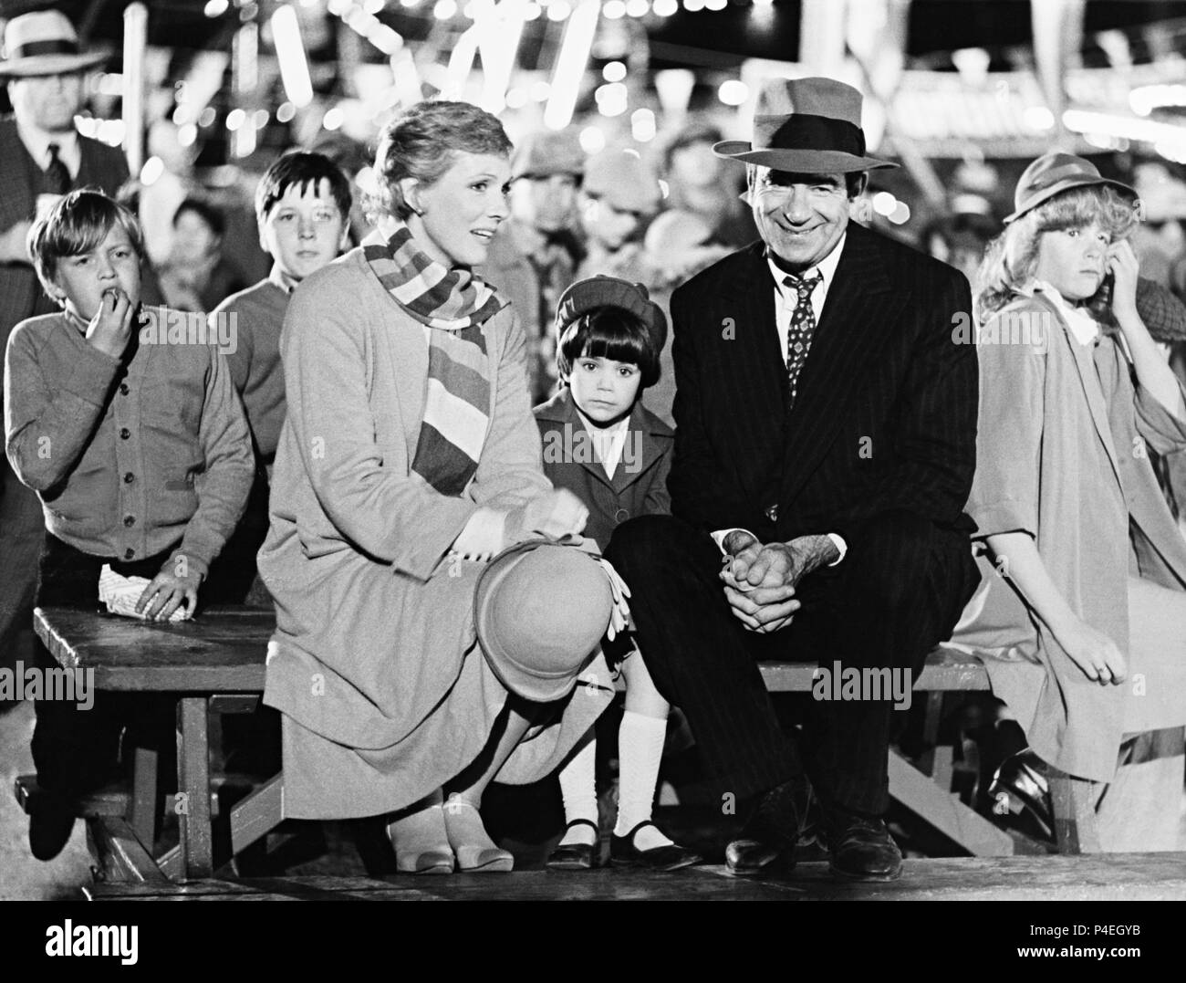 Original Film Titel: LITTLE MISS MARKER. Englischer Titel: LITTLE MISS MARKER. Regisseur: WALTER BERNSTEIN. Jahr: 1980. Stars: Julie Andrews; Walter Matthau. Quelle: UNIVERSAL PICTURES/Album Stockfoto