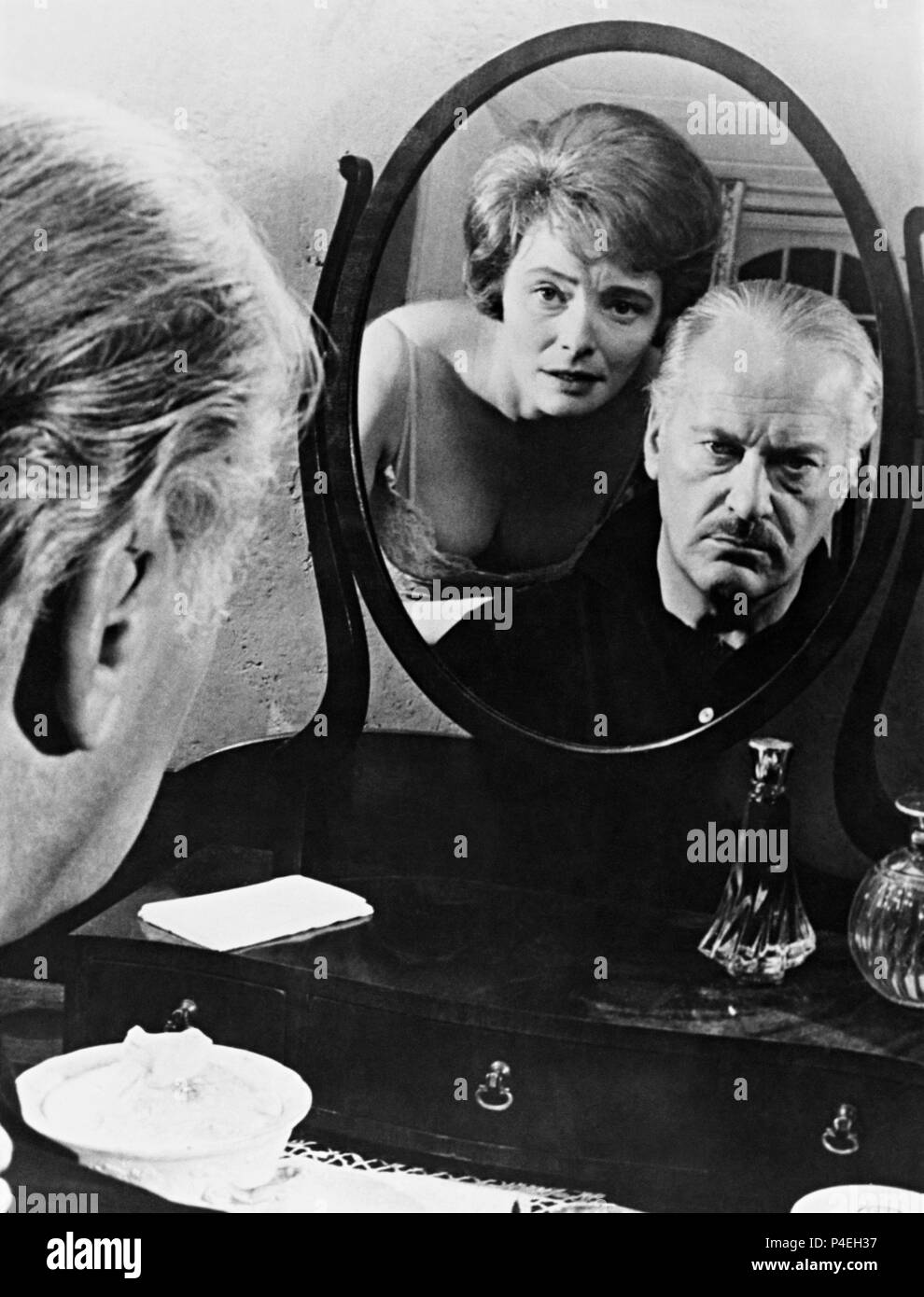 Original Film Titel: Psyche 59. Englischer Titel: Psyche 59. Regisseur: Alexander Singer. Jahr: 1964. Stars: Curd Jürgens; Patricia Neal. Credit: TROY - CHENCK PRODUKTIONEN/Album Stockfoto Original Film Titel: Psyche 59. Englischer Titel: Psyche 59. Regisseur: Alexander Singer. Jahr: 1964. Stars: Curd Jürgens; Patricia Neal. Credit: TROY - CHENCK PRODUKTIONEN/Album Stockfoto