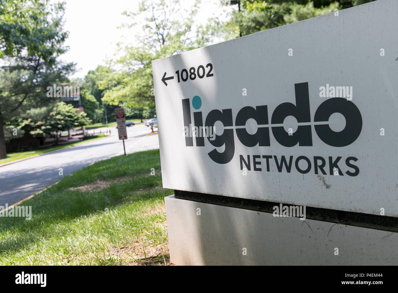 Ein logo Zeichen außerhalb des Hauptquartiers von Ligado Netzwerke in Reston, Virginia am 9. Juni 2018. Stockfoto