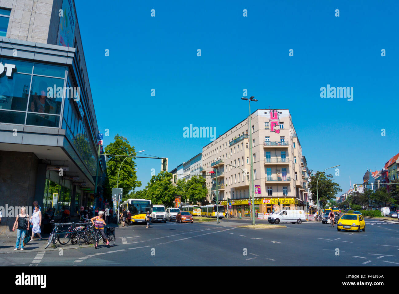 Urbanstrasse, Kottbusser Damm, Sonnenallee, am Hermannplatz, Neukölln, Berlin, Deutschland Stockfoto