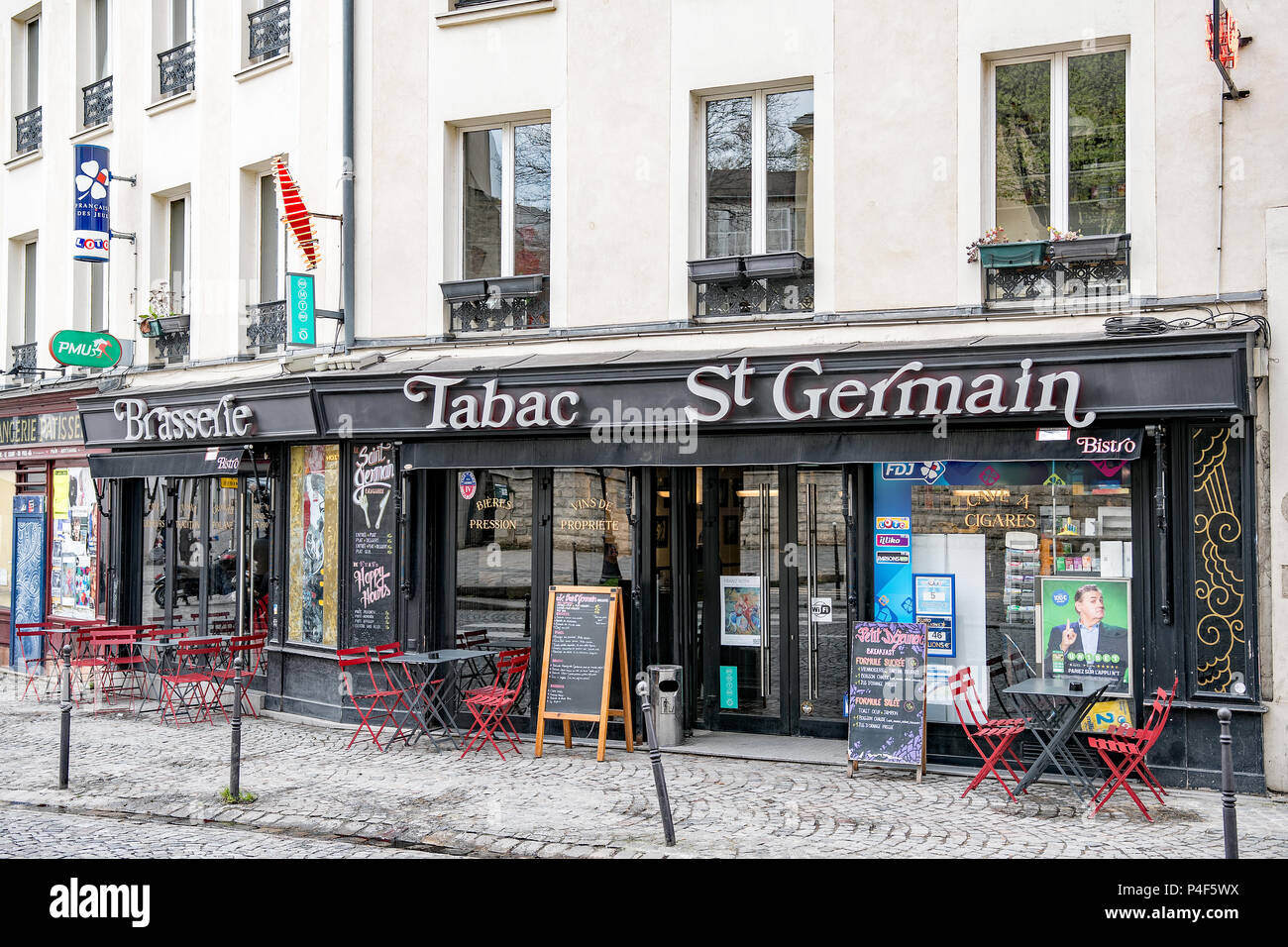 Cafe tabac Fotos und Bildmaterial in hoher Auflösung Alamy