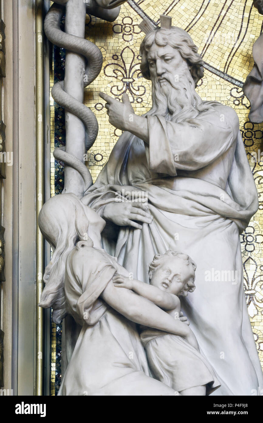 Mose hebt die Messing Schlange, Altar des heiligen Kreuzes in Zagreb Kathedrale Maria Himmelfahrt geweiht Stockfoto