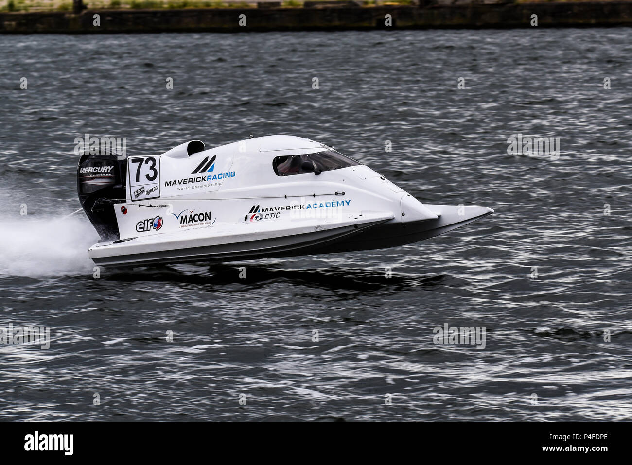 Xavier Autard fahren für Maverick racing in der F 1 H2O F4-S Motorboot Grand Prix in London am Royal Victoria Dock, Docklands, Newham, Großbritannien Stockfoto