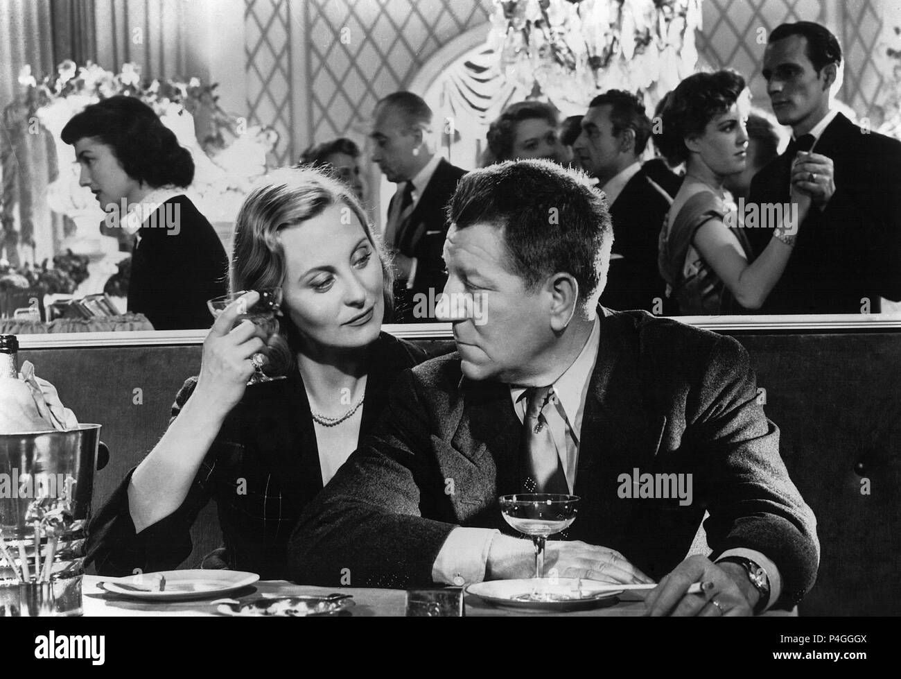 Original Film Titel: LA MINUTE DE VERITE. Englischer Titel: MOMENT DER WAHRHEIT. Regisseur: Jean Delannoy. Jahr: 1952. Stars: Jean Gabin, Michèle Morgan. Credit: FRANCO LONDON FILME/Album Stockfoto