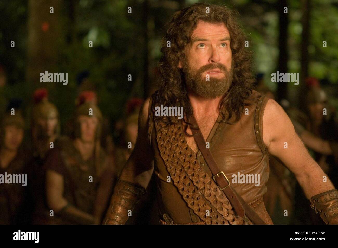 Original Film Titel: Percy Jackson & die OLYMPIONIKEN: Das BLITZSCHNELLE DIEB. Englischer Titel: Percy Jackson & die OLYMPIONIKEN: Das BLITZSCHNELLE DIEB. Regisseur: CHRIS COLUMBUS. Jahr: 2010. Stars: PIERCE BROSNAN. Kredit: 1492 Bilder/FUCHS 2000 Bilder/IMPRESSUM UNTERHALTUNG/Album Stockfoto