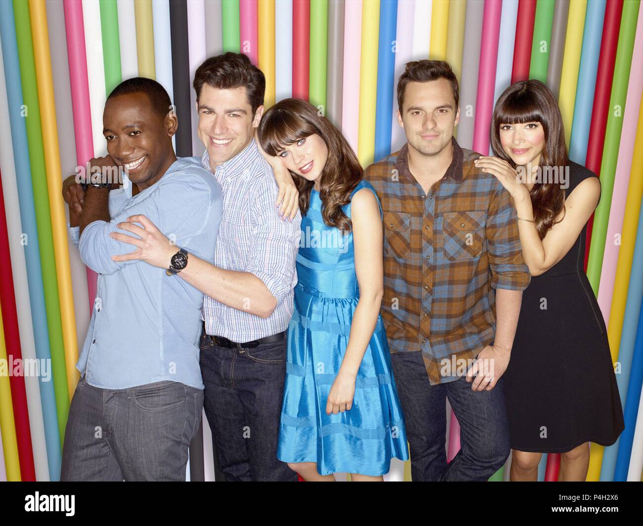 Original Film Titel: neue Mädchen. Englischer Titel: neue Mädchen. Regisseur: ELIZABETH MARIWETHER. Jahr: 2011. Stars: Zooey Deschanel; MAX GREENFIELD; HANNAH SIMONE; JAKE JOHNSON; LAMORNE MORRIS. Credit: ELIZABETH MERIWETHER PIC/AMERIKANISCHEN NITWITS/CHERNIN ENT/20 TH F/Album Stockfoto