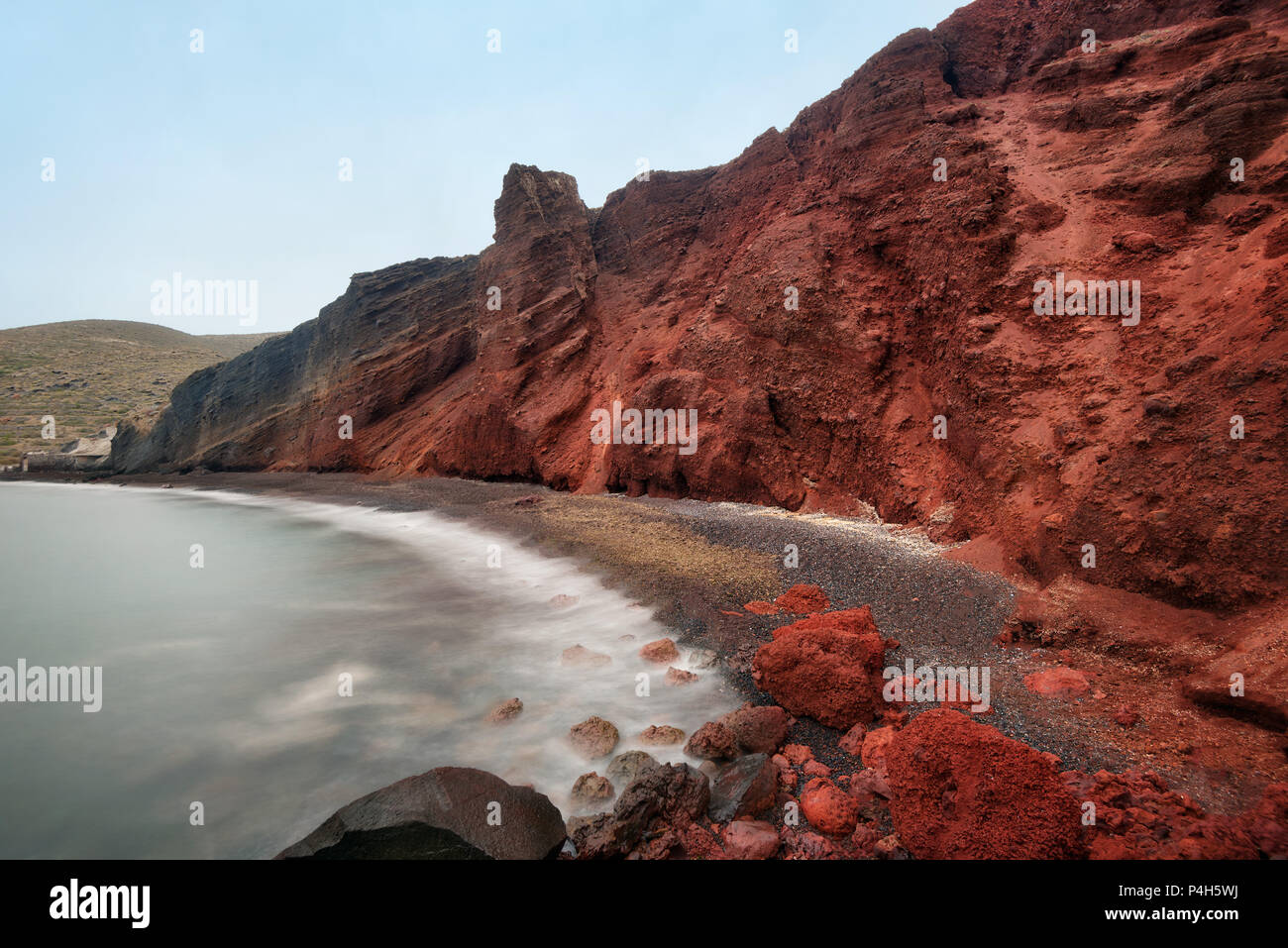 Red Beach Santorini Griechenland im April 2018 getroffen Stockfoto