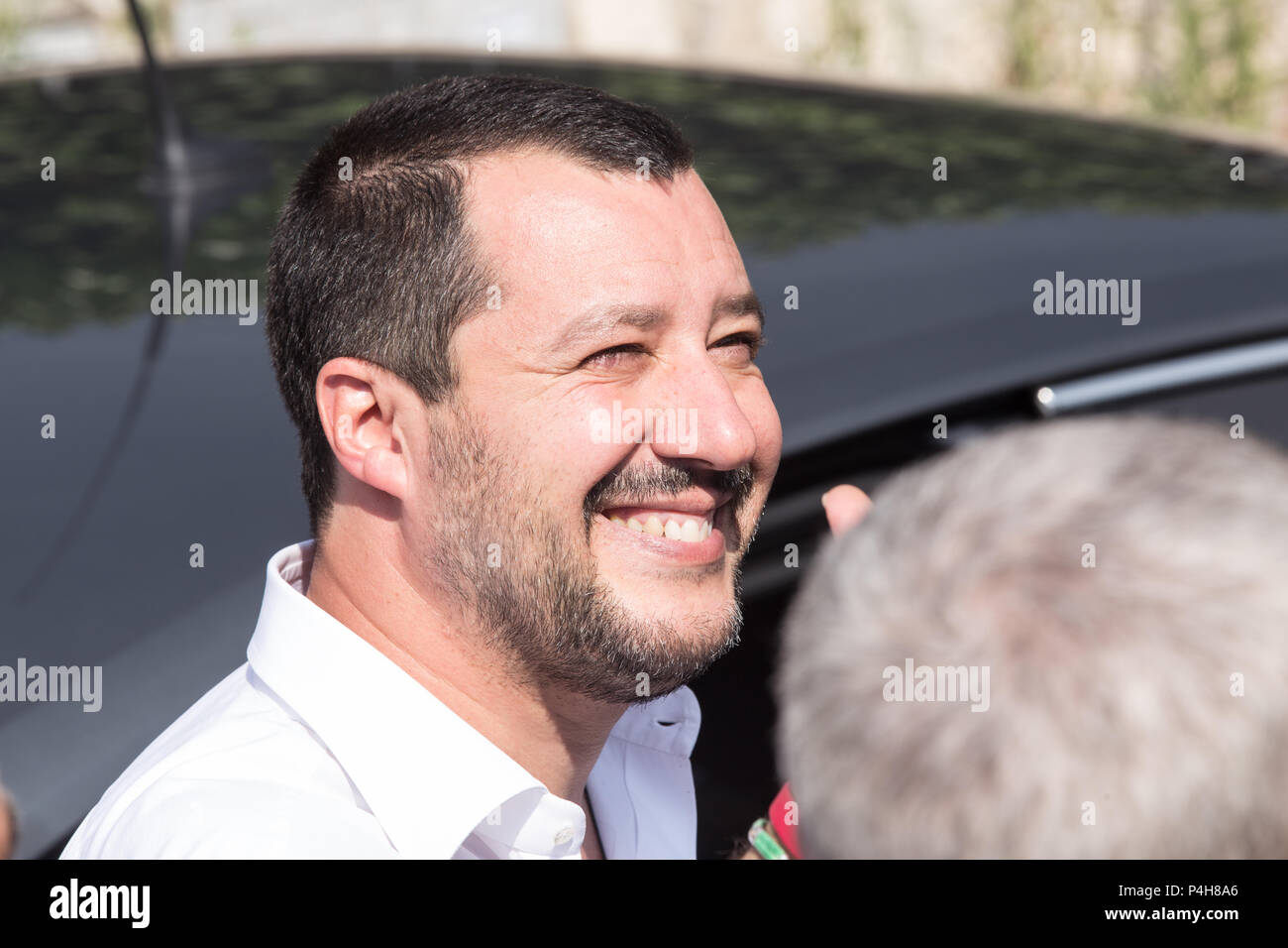 Rom, Italien. 21 Juni, 2018. Innenminister Matteo Salvini Innenminister Matteo Salvini und den Präsidenten der Region Latium besuchen Sie die Villen des italienischen Staates zugunsten des Casamonica Familie im Bereich Romanina beschlagnahmt am Stadtrand von Rom Quelle: Matteo Nardone/Pacific Press/Alamy leben Nachrichten Stockfoto