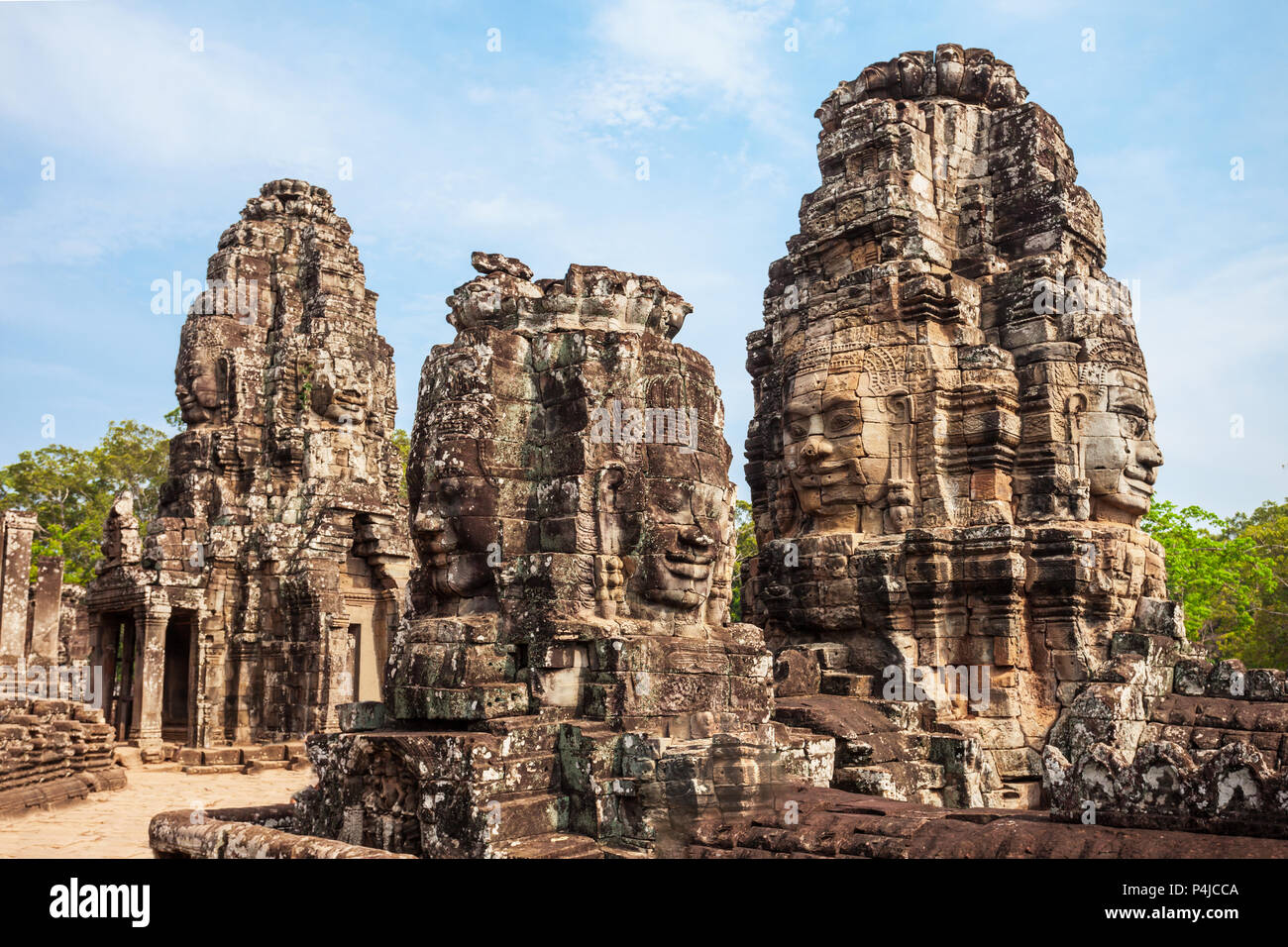 Bayon ist ein bekannter Khmer Tempel in Angkor in Kambodscha Stockfoto