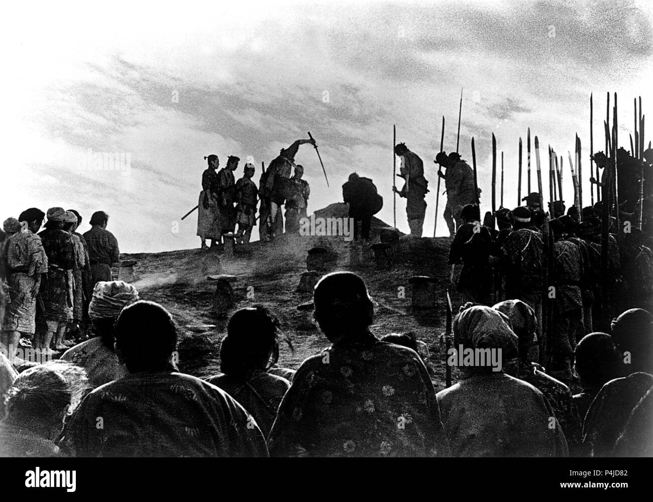 Original Film Titel: SHICHININ NO SAMURAI. Englischer Titel: Sieben Samurai, die. Film Regie: Akira Kurosawa. Jahr: 1954. Credit: TOHO/Album Stockfoto