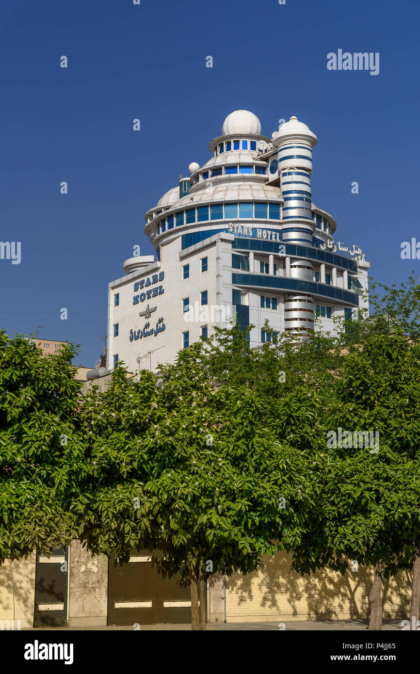 Shiraz, Iran - 25. März 2018: Bau von Setaregan Hotel im Zentrum von ciity Stockfoto