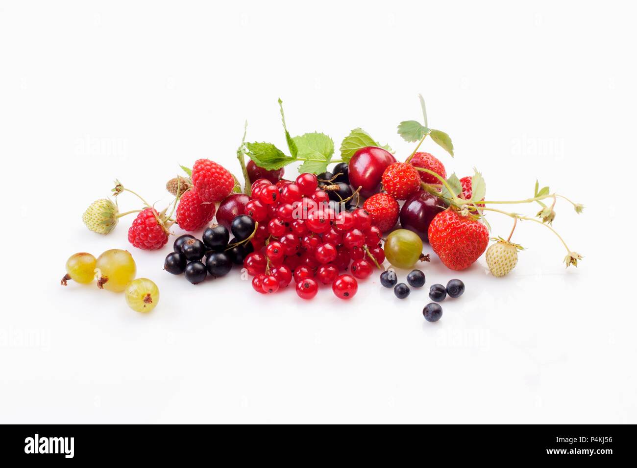 Frische Beeren und Kirschen Stockfoto