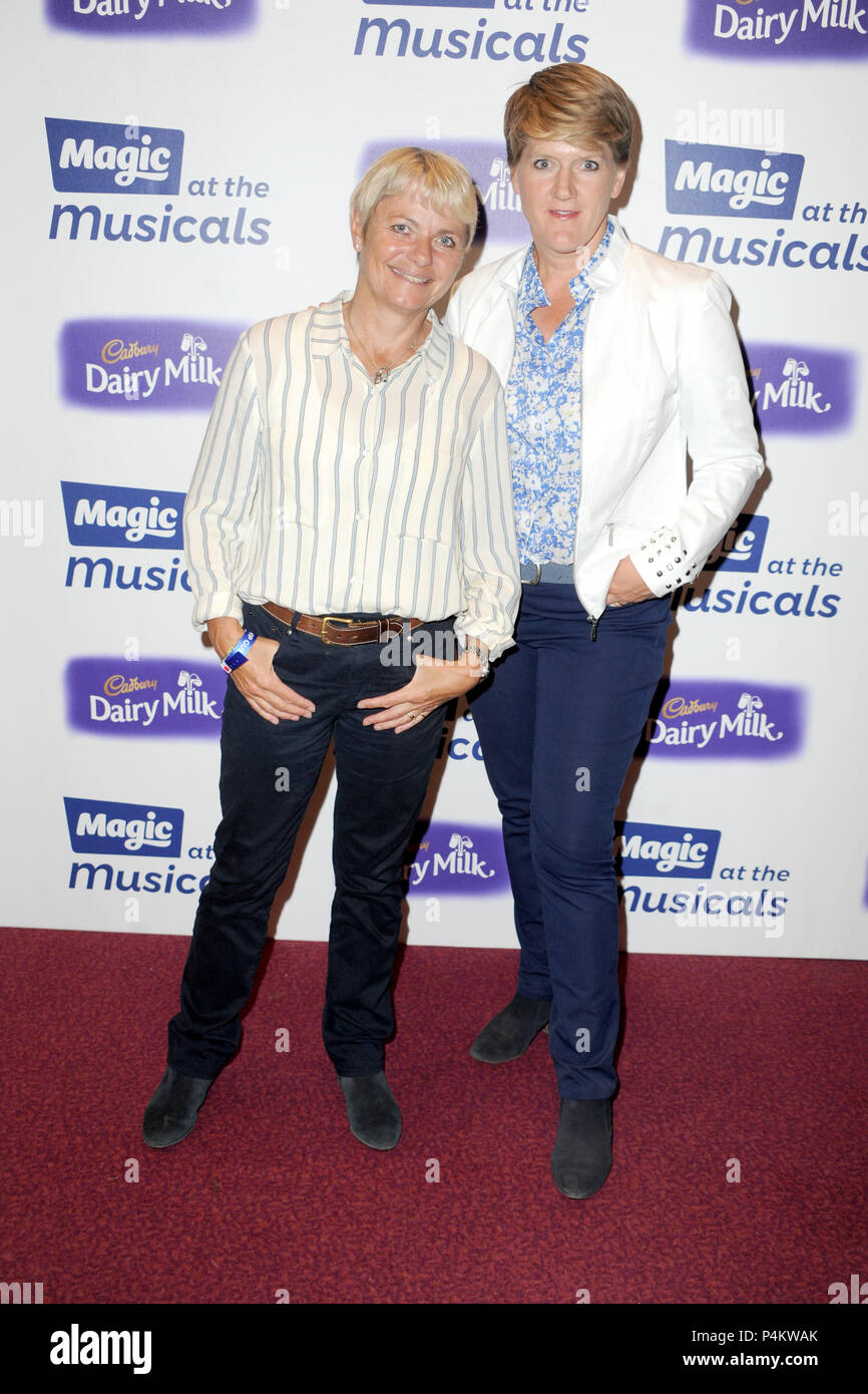 'Magic an der Musicals', mit Cadbury Dairy Milk, in der Royal Albert Hall, London. Mit: Clare Balding, Alice Arnold Wo: London, Großbritannien Wann: 21. Mai 2018 Credit: WENN.com Stockfoto