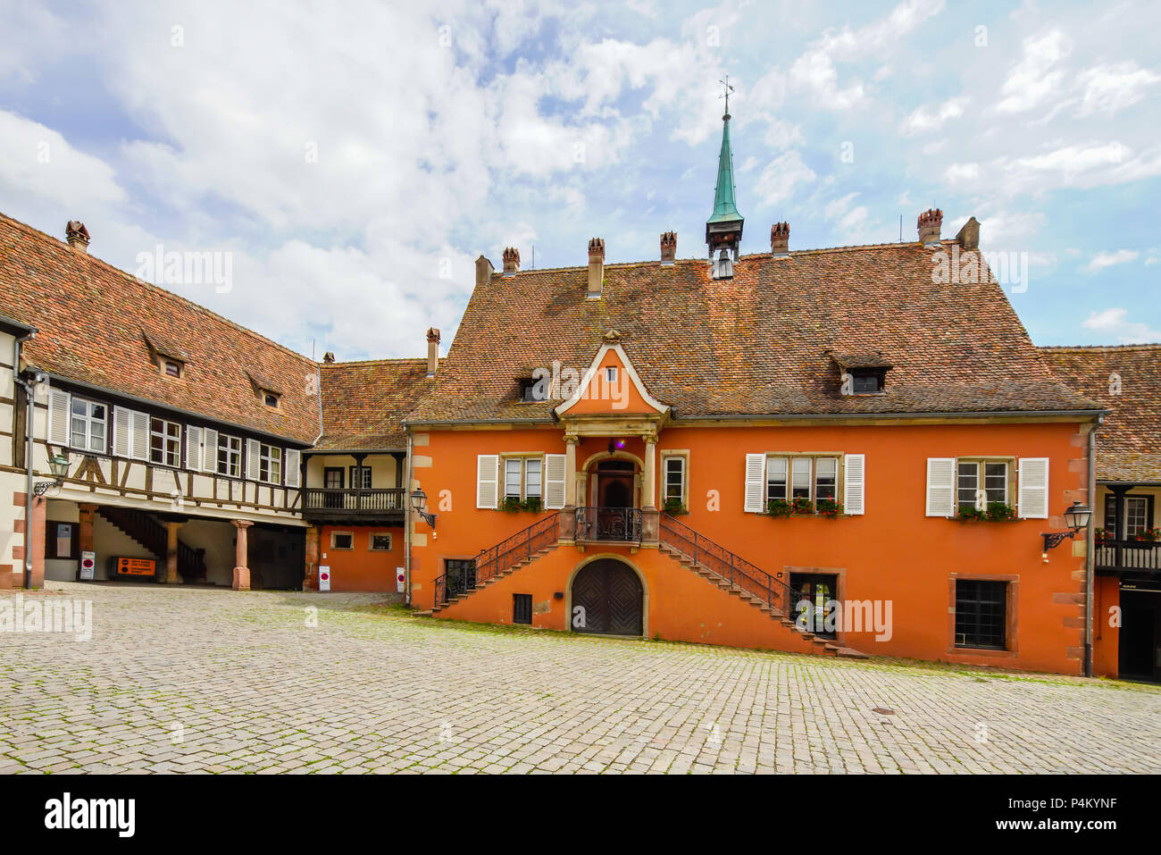 Rathaus in Barr Dorf im Elsass, der Wein Hauptstadt Bas-Rhin, Frankreich. Stockfoto