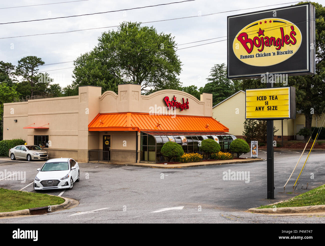 HICKORY, NC, USA-21. Juni 18: Bojangles, Inc. ist einer der südöstlichen US-Kette von Fast Food Restaurants, in Cajun seasoning spezialisiert, gebratenes Huhn Stockfoto