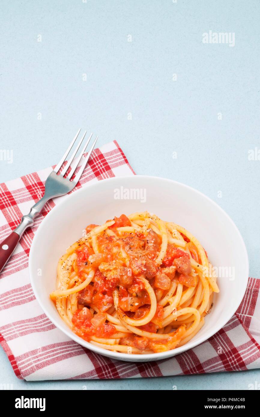 Bucatini all'Amatriciana (Latium, Italien) Stockfoto