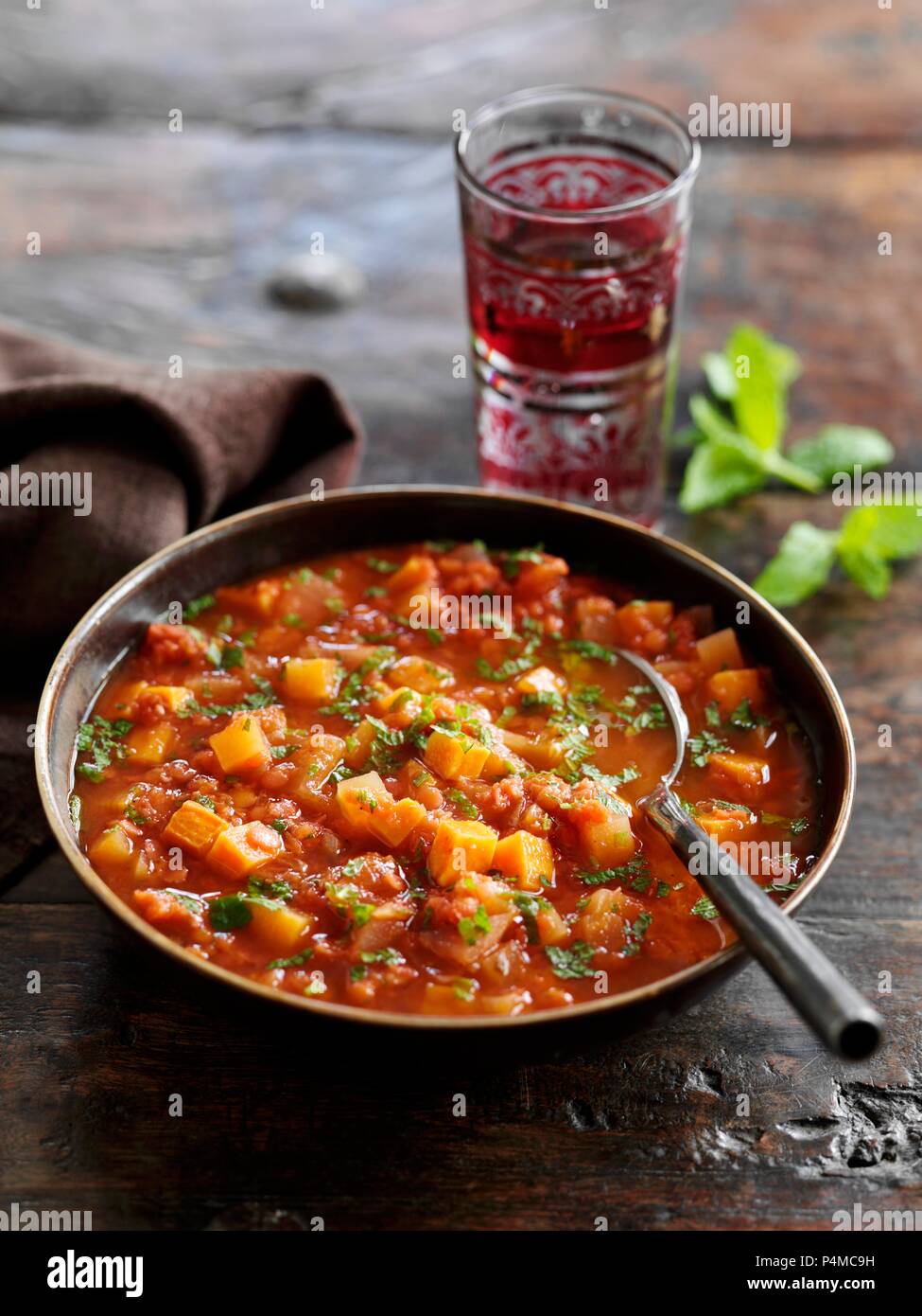 Scharfe rote Linsensuppe (Indien) Stockfoto