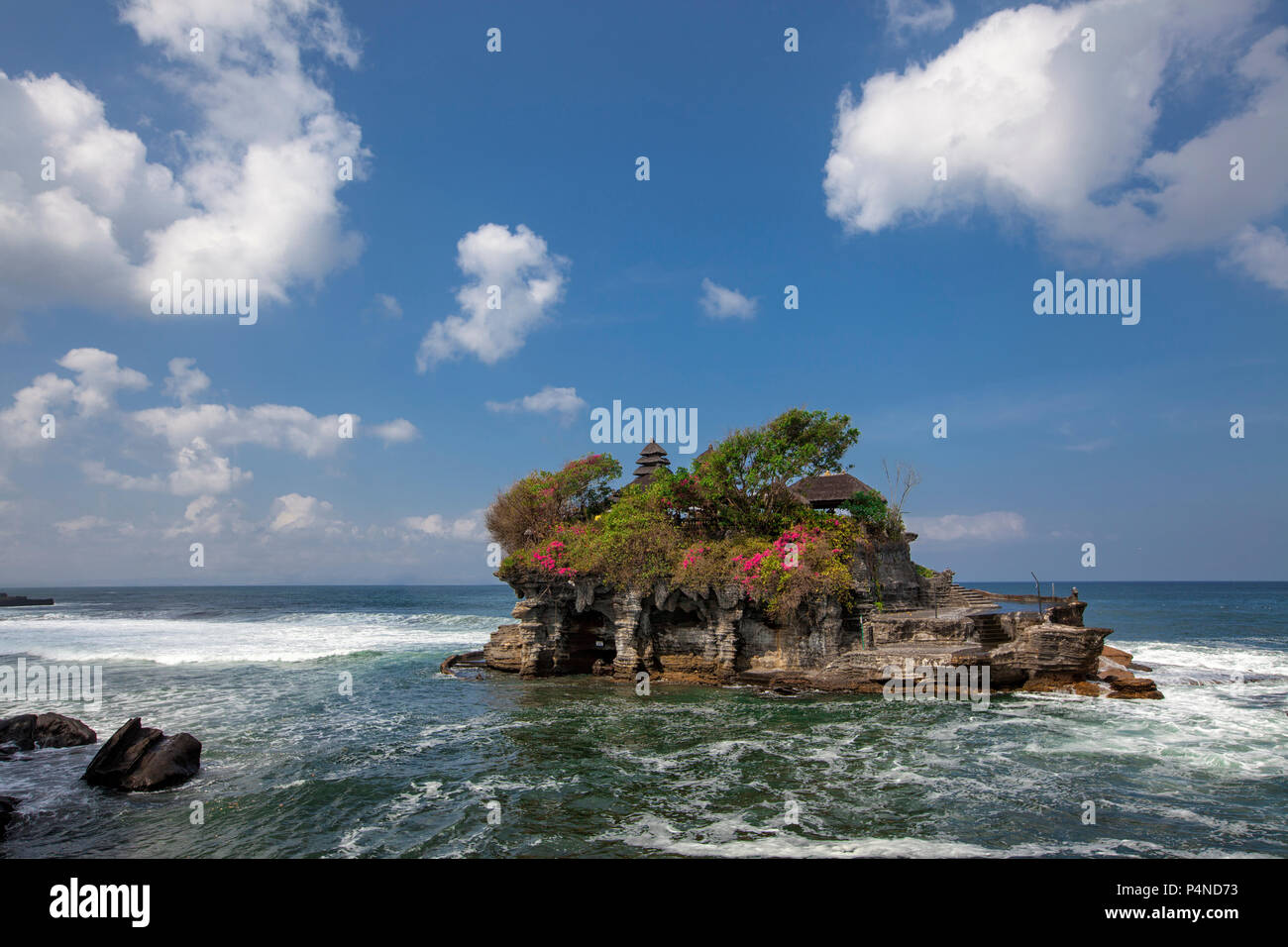 Tanah Lot Tempel auf Bali, Indonesien - Natur und Architektur Hintergrund Stockfoto