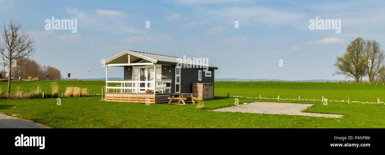 Moderne Holz- Ferienhäuser Stockfoto