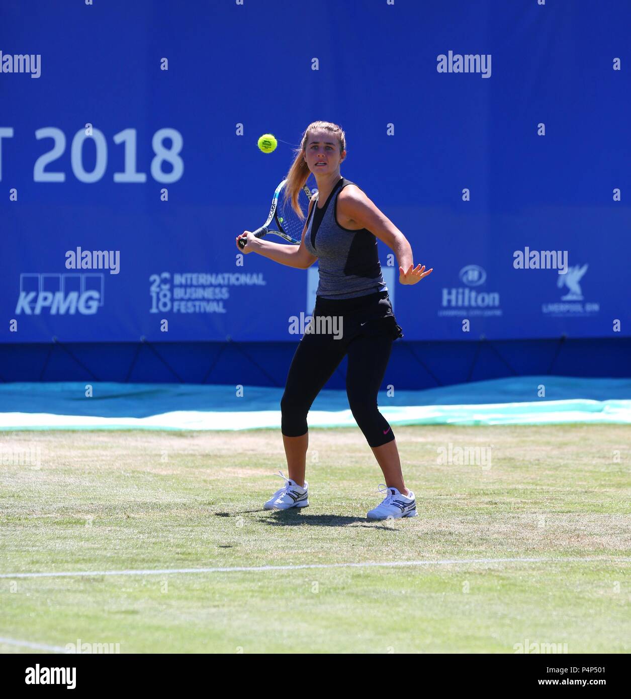 Liverpool, Großbritannien. 23. Juni 2018. Tag 2 der BMW International Tennis Turnier in Liverpool Cricket Club Credit Ian Fairbrother/Alamy leben Nachrichten Stockfoto