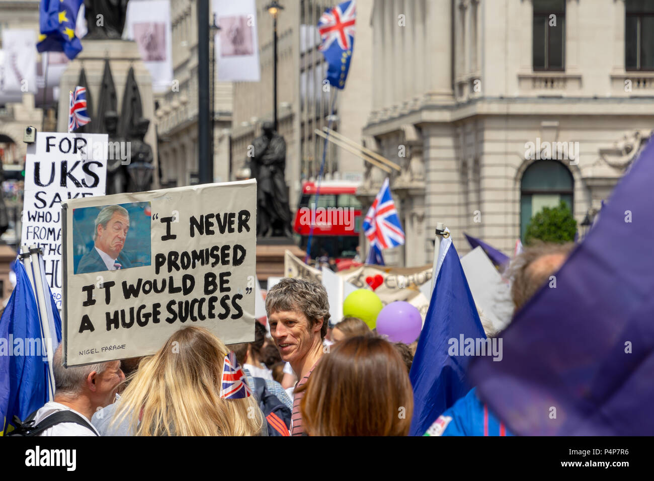 London, Großbritannien. 23 Jun, 2018: Demonstranten nehmen an der Abstimmung März in London für eine sinnvolle Abstimmung über die endgültige Brexit Abkommen zwischen der britischen Regierung und der Europäischen Union statt. Credit: Bradley Smith/Alamy Leben Nachrichten. Stockfoto