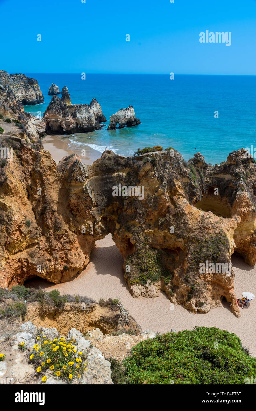 Praia Tres Irmaos - schöne Küste der Algarve - Portugal Stockfoto