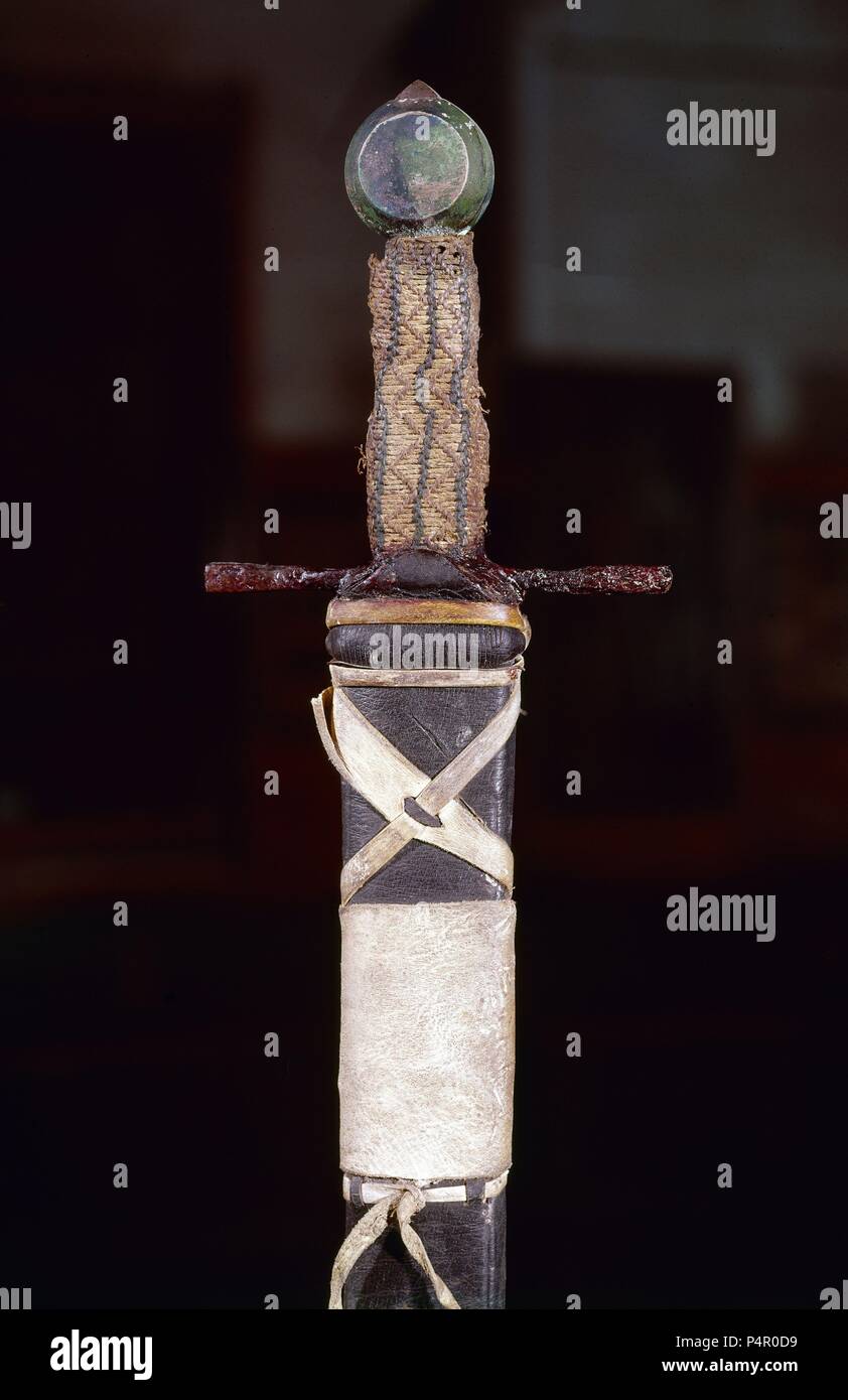 ESPADA DEL INFANTE DON FERNANDO DE LA CERDA. Lage MONASTERIO DE LAS